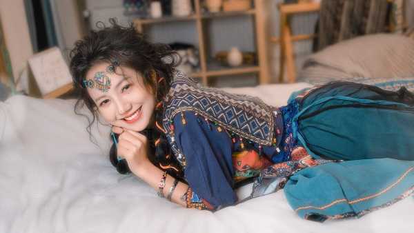 seven-lovers-in-the-house-viet-hoa