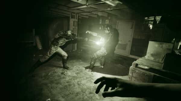 the-outlast-trials-online-multiplayer